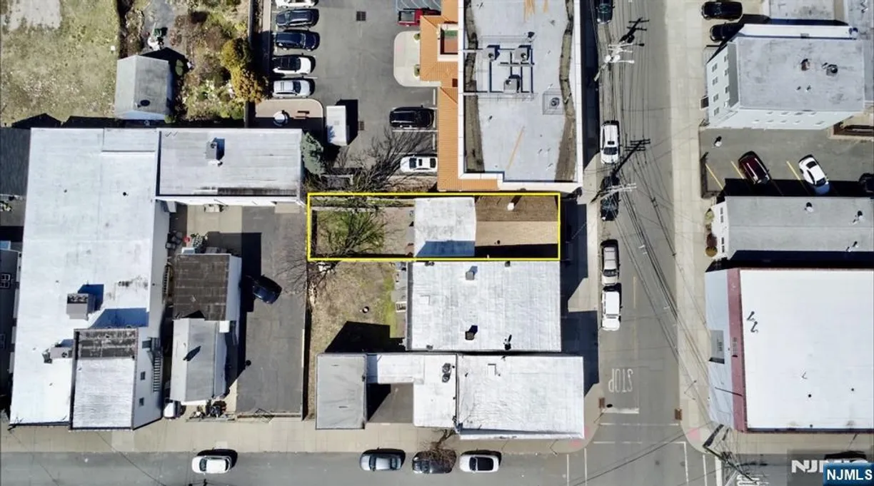 Jersey City/Hoboken Real Estate | View 71 Honiss | Listing