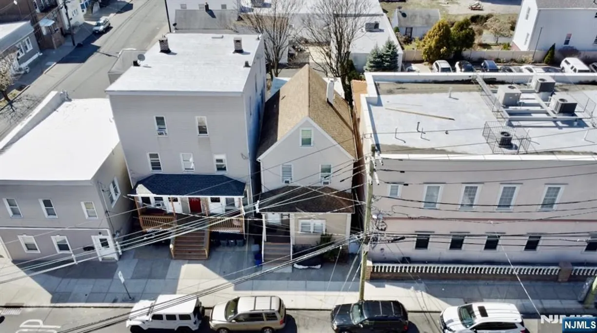 Jersey City/Hoboken Real Estate | View 71 Honiss | Listing
