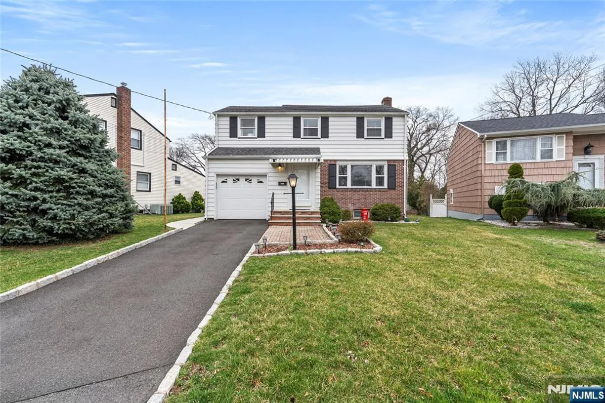 Jersey City/Hoboken Real Estate | View 2632 Frederick | 3 Beds, 2 Baths