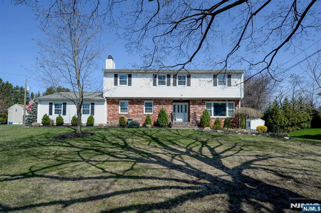 Jersey City/Hoboken Real Estate | View 85 Pancake Hollow | 4 Beds, 2 Baths