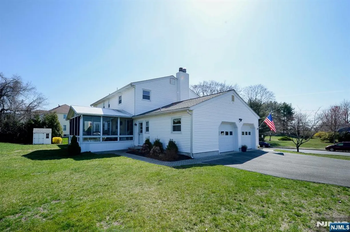 Jersey City/Hoboken Real Estate | View 85 Pancake Hollow | Listing