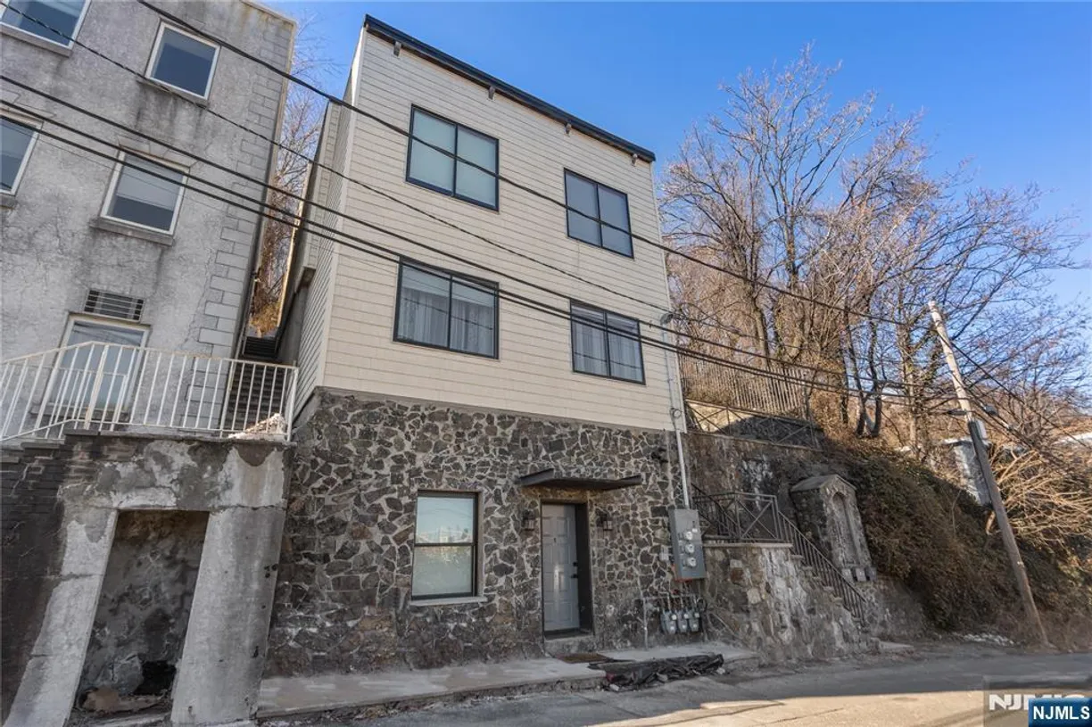 Jersey City/Hoboken Real Estate | View 9009 Riverside | Listing