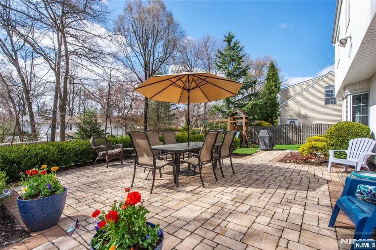 Jersey City/Hoboken Real Estate | View 7 Sherwood | Listing