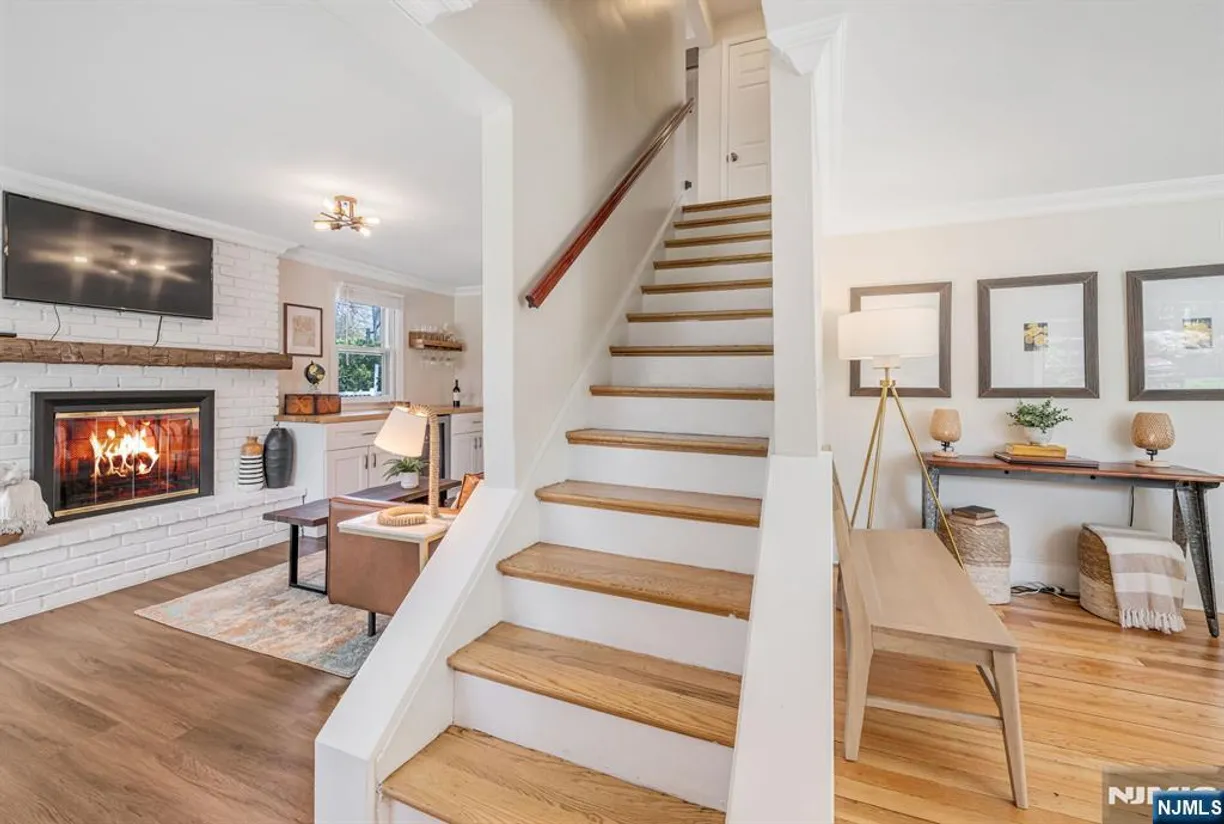 Jersey City/Hoboken Real Estate | View 8 Amherst | Listing