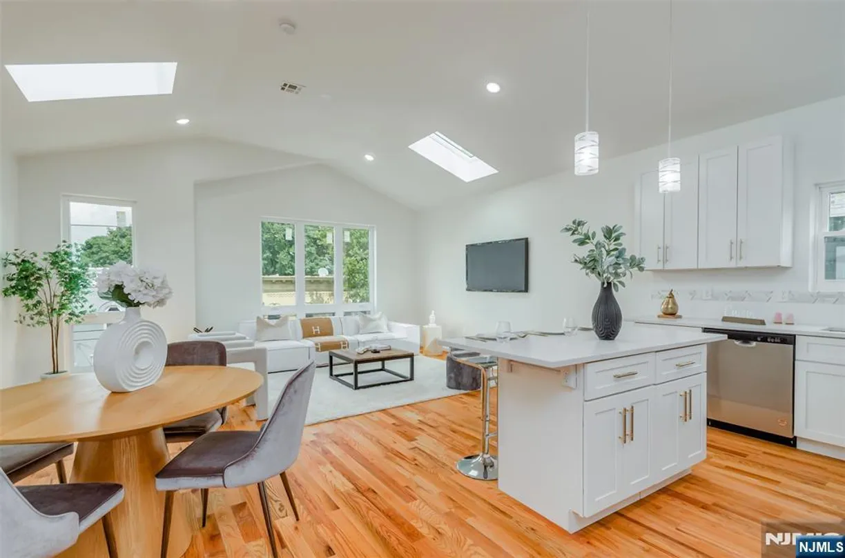 Jersey City/Hoboken Real Estate | View 111 Wilkinson, 2 | 3 Beds, 2 Baths