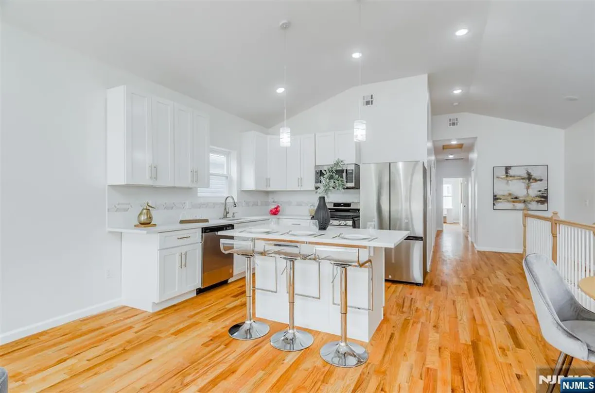 Jersey City/Hoboken Real Estate | View 111 Wilkinson, 2 | Listing