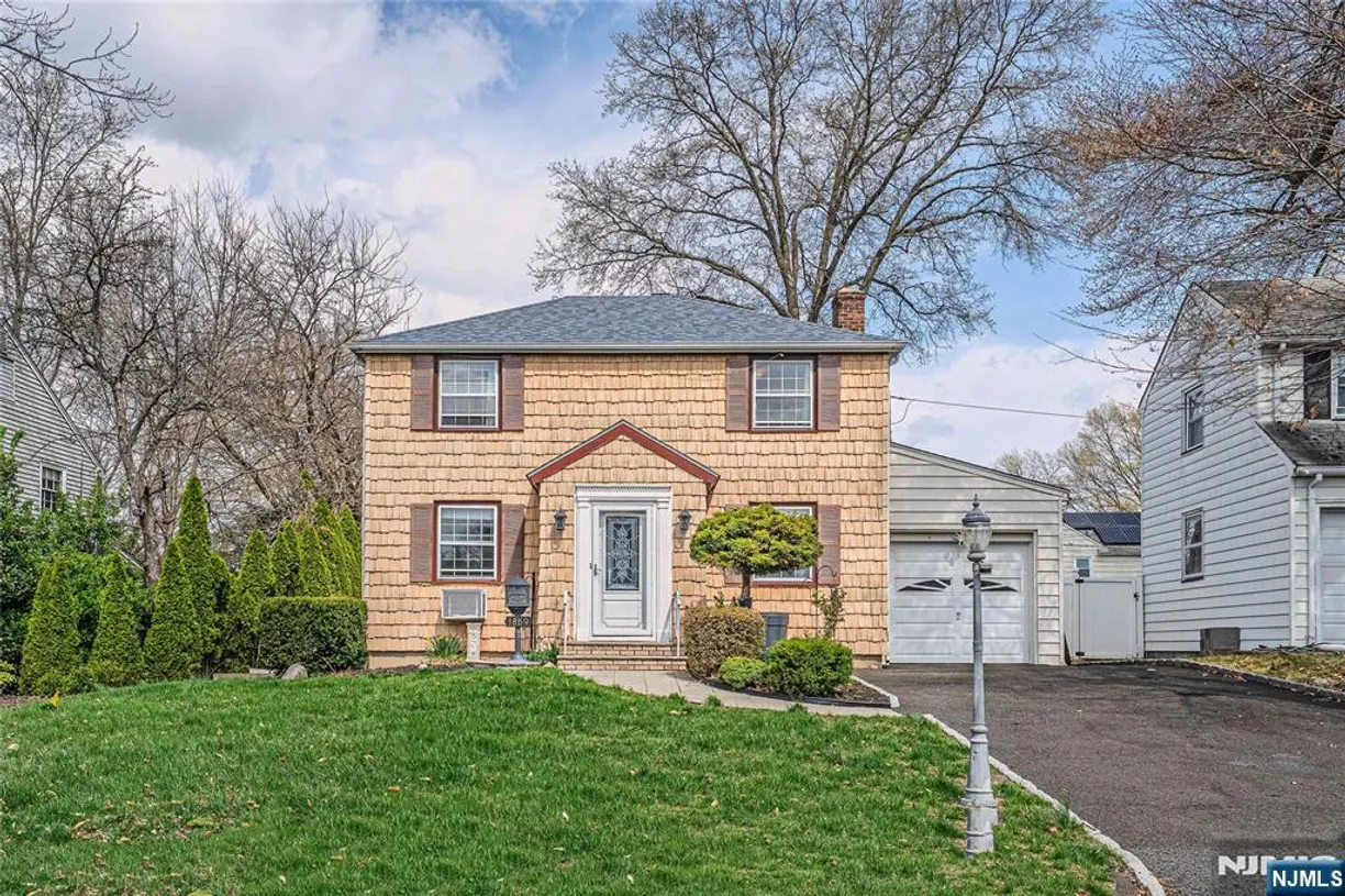 Jersey City/Hoboken Real Estate | View 1869 Cider Mill | 3 Beds, 1 Bath