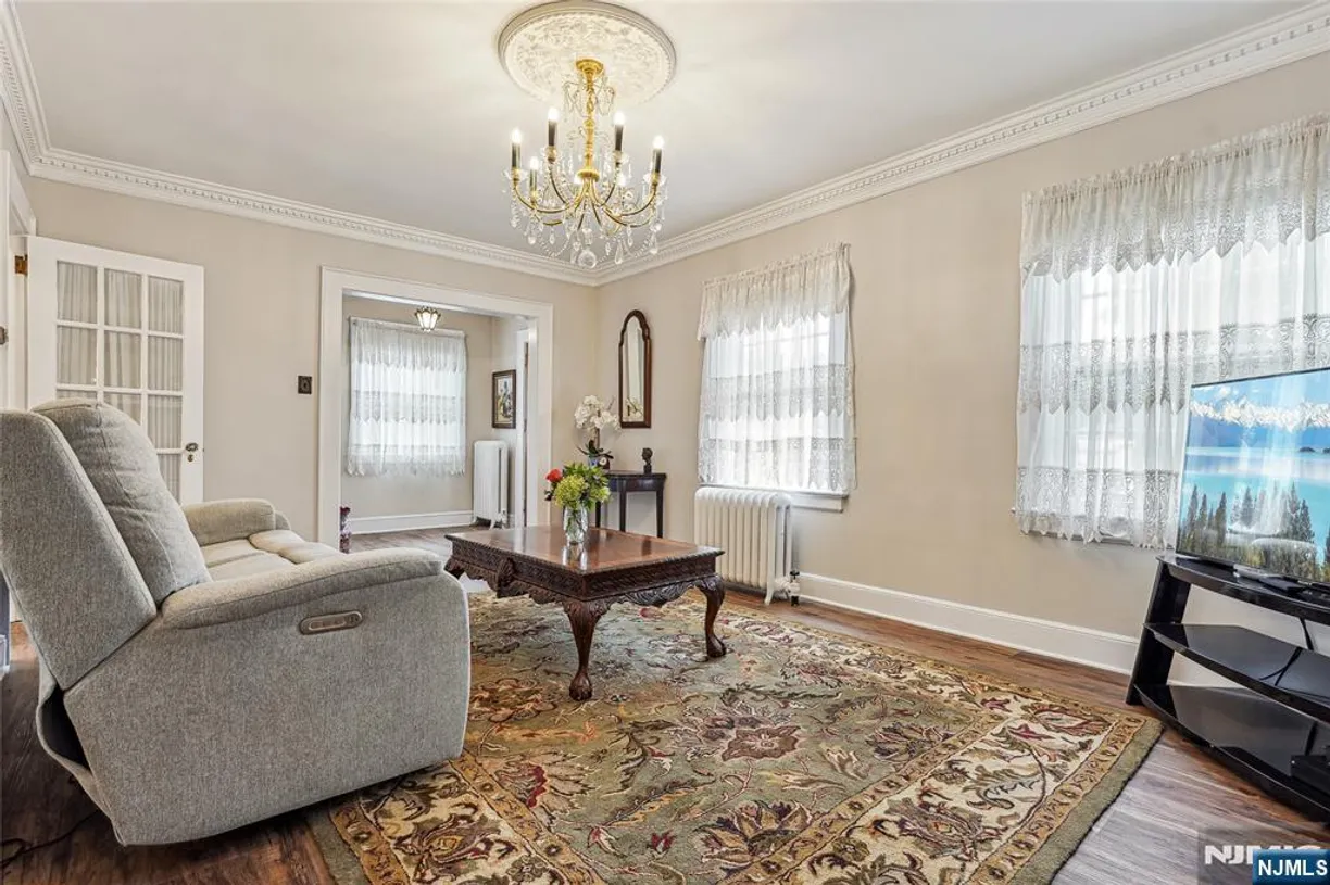 Jersey City/Hoboken Real Estate | View 21 Mount Prospect | Listing