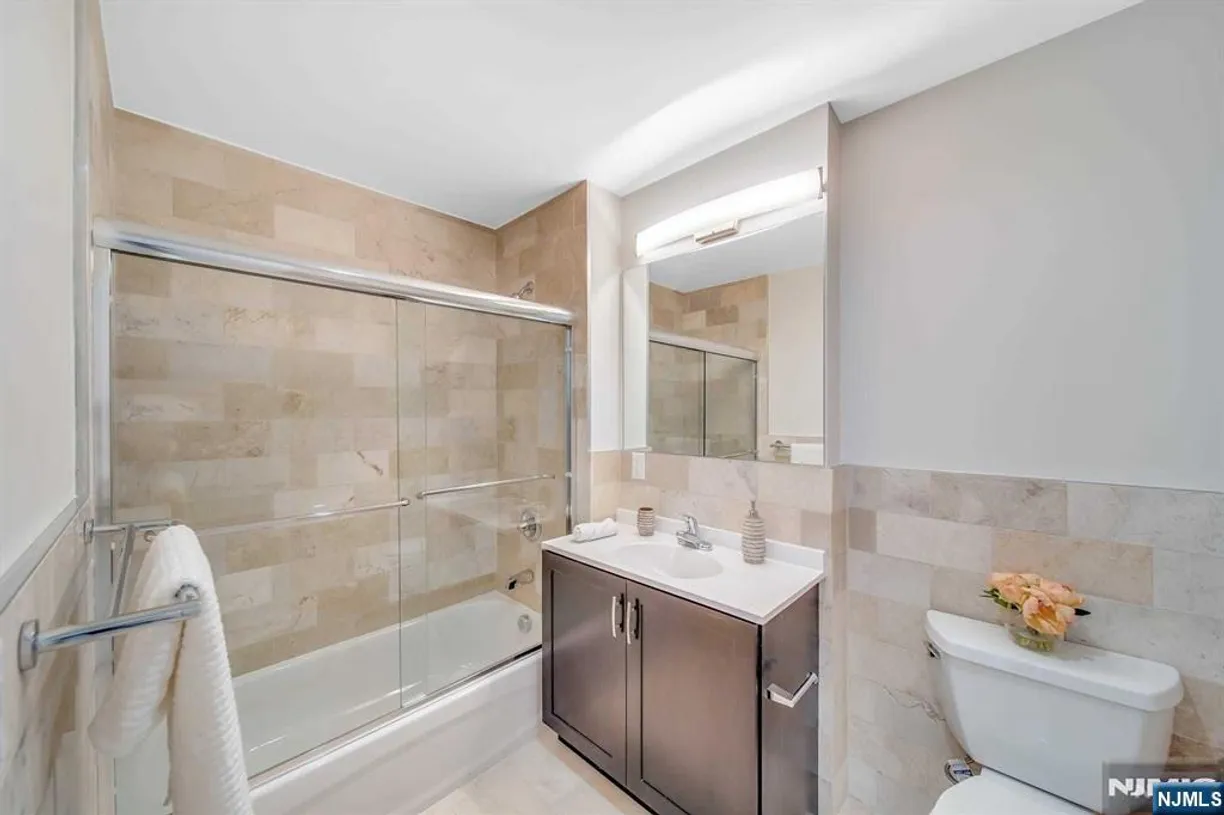 Bergen County Real Estate | View 69 Main, 1505 | Listing