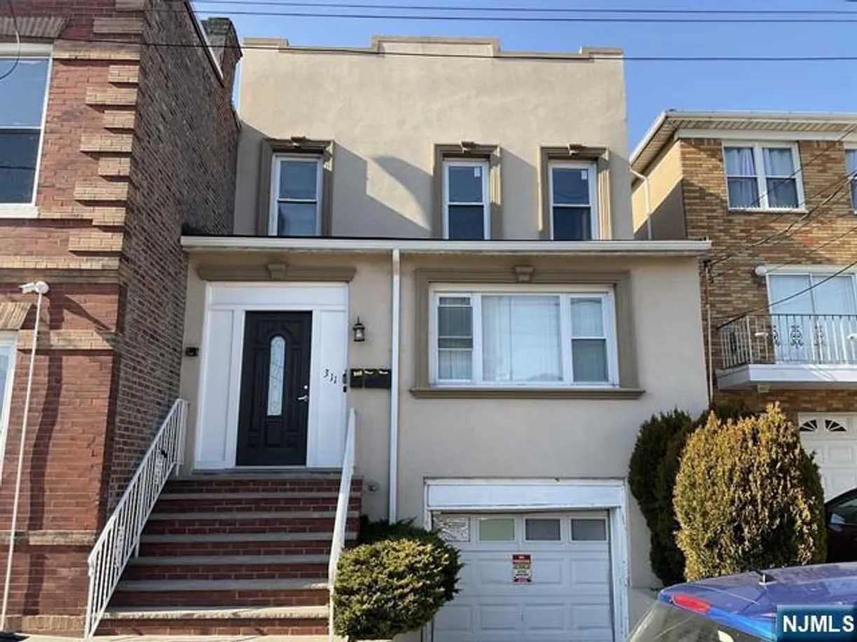 Bergen County Real Estate | View 311 5th, 1 | 2 Beds, 1 Bath