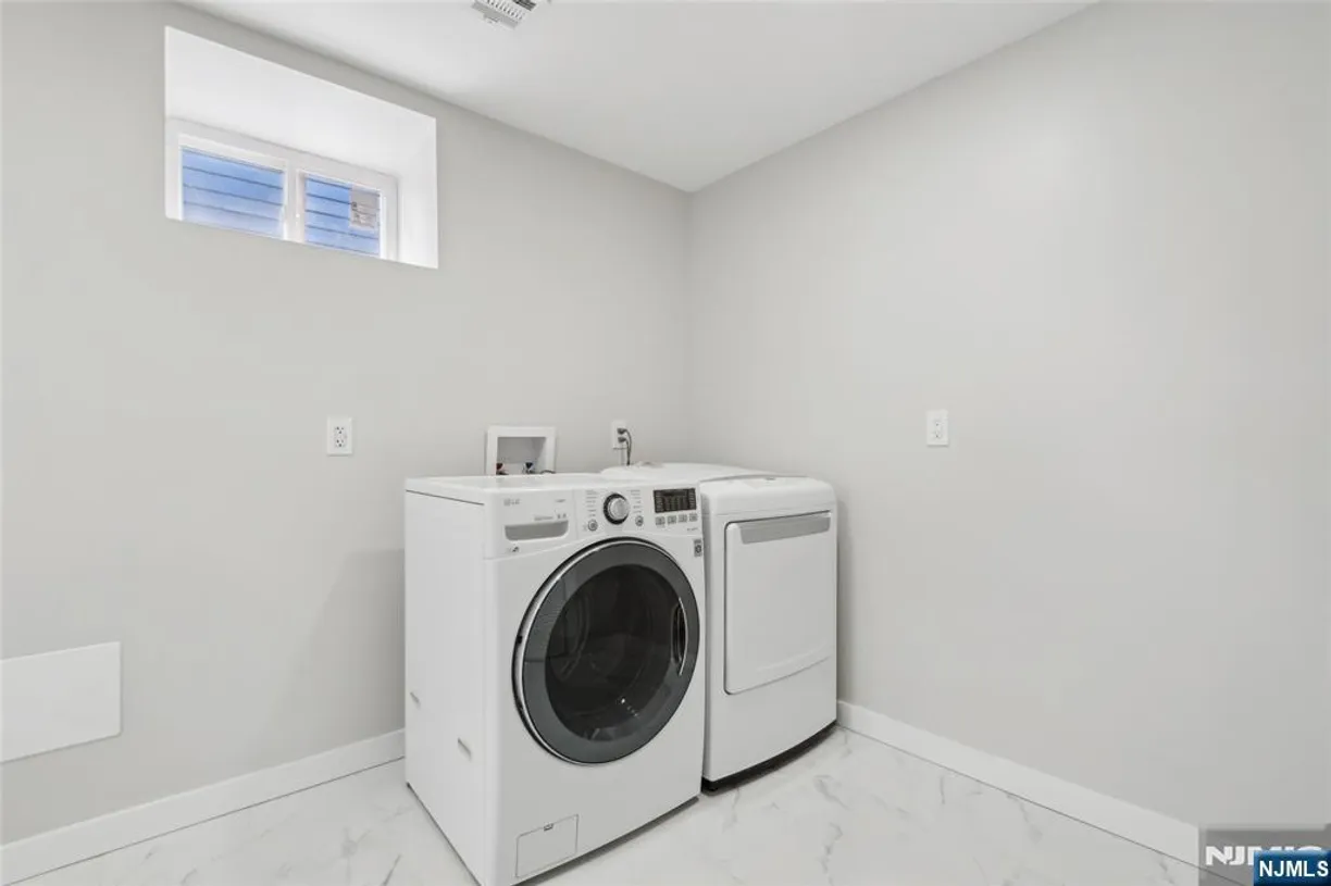 Jersey City/Hoboken Real Estate | View 17 Harrison | Listing