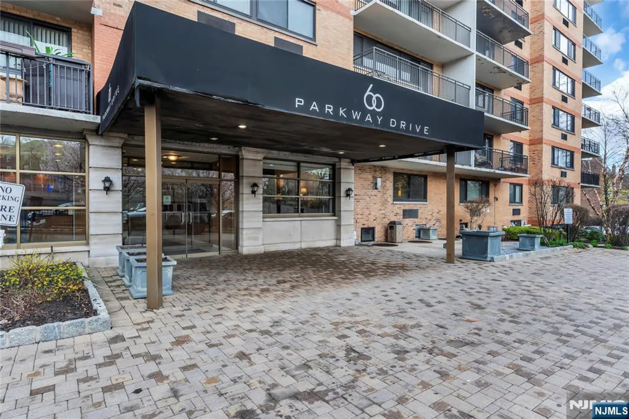 Jersey City/Hoboken Real Estate | View 60 Parkway Dr East, 8E | Listing