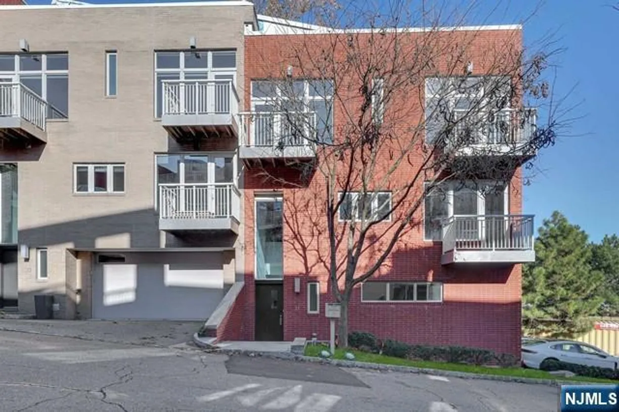 Bergen County Real Estate | View 11 Vela | Listing