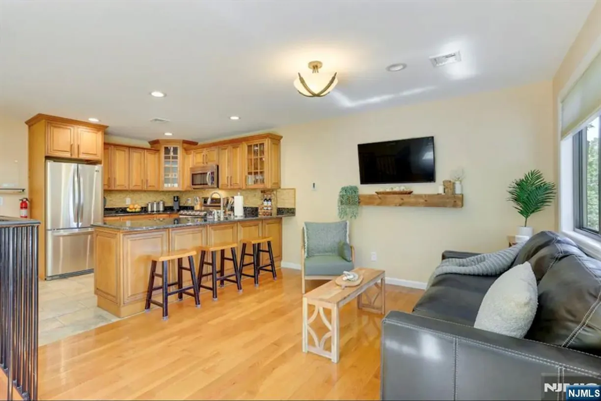 Jersey City/Hoboken Real Estate | View 1 Arnold Palmer, 1 | Listing