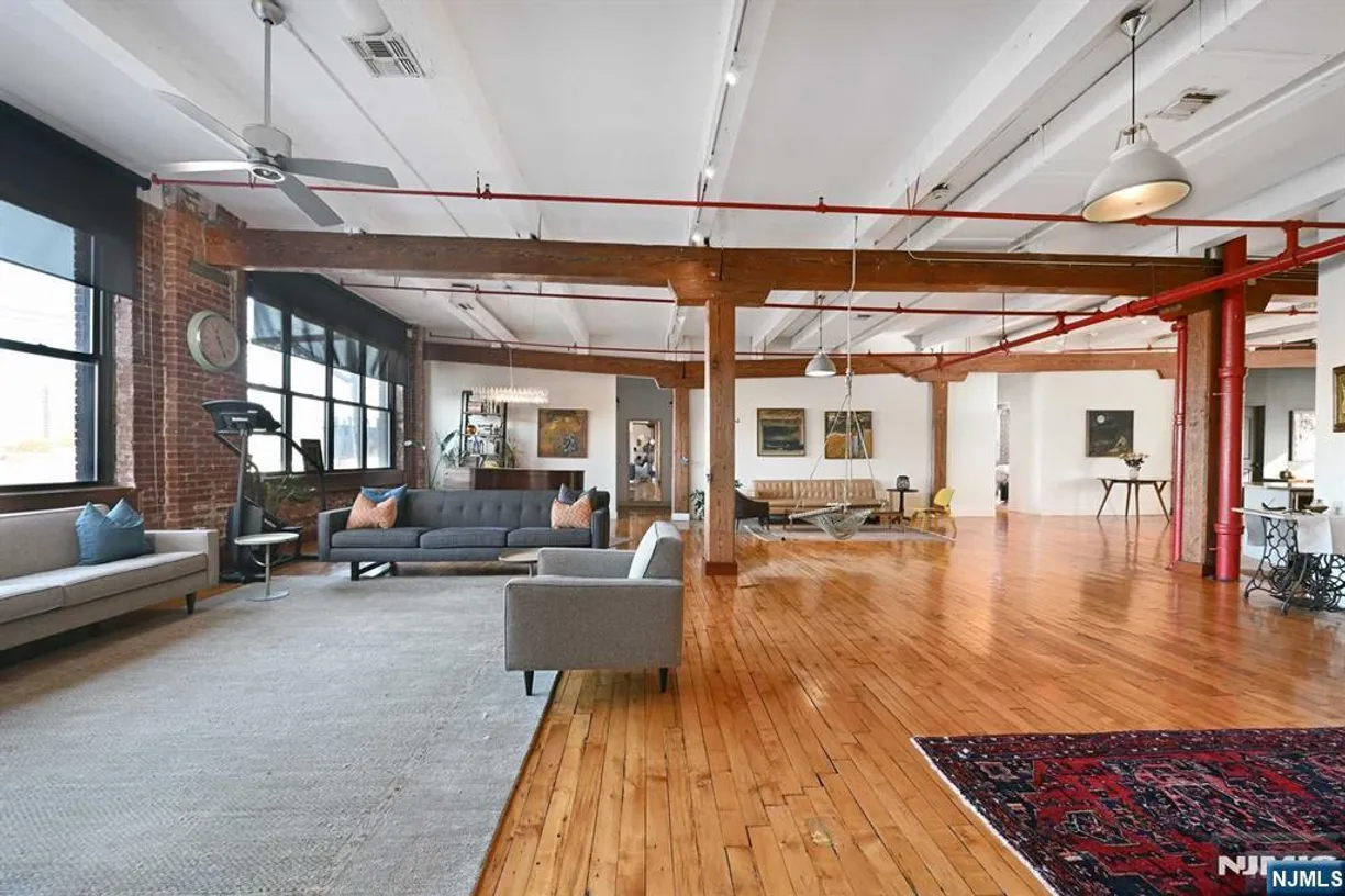 Jersey City/Hoboken Real Estate | View 1620 Manhattan, C3 | Listing
