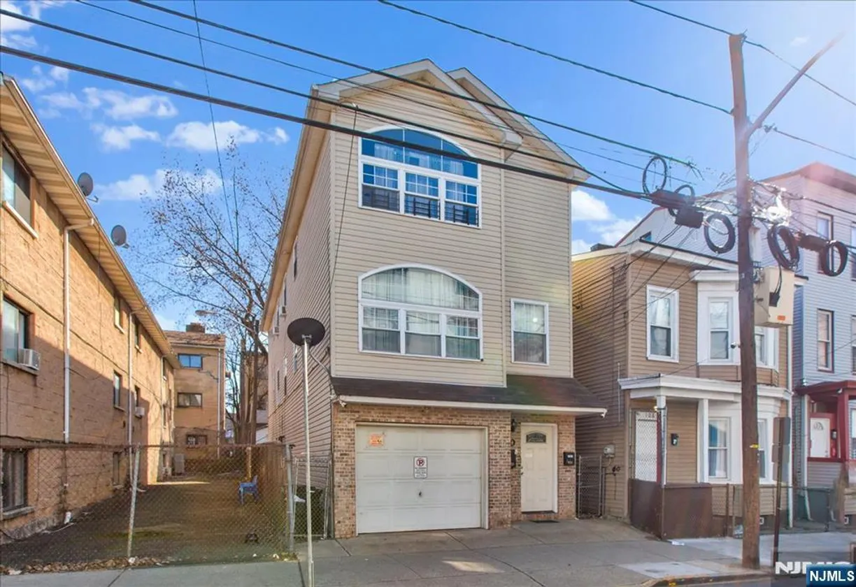 Jersey City/Hoboken Real Estate | View 110 16th | Listing