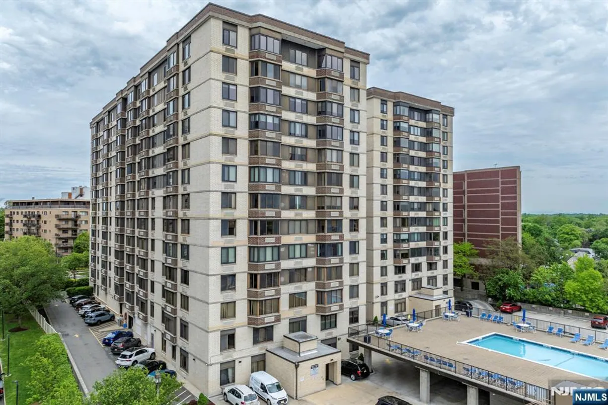 Bergen County Real Estate | View 316 Prospect, 4E | 1 Bed, 1 Bath
