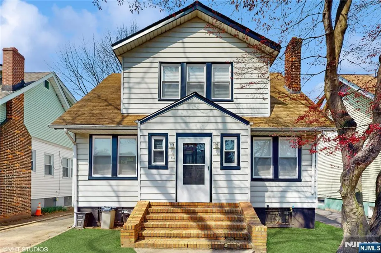 Jersey City/Hoboken Real Estate | View 163 Freeman | 3 Beds, 2 Baths
