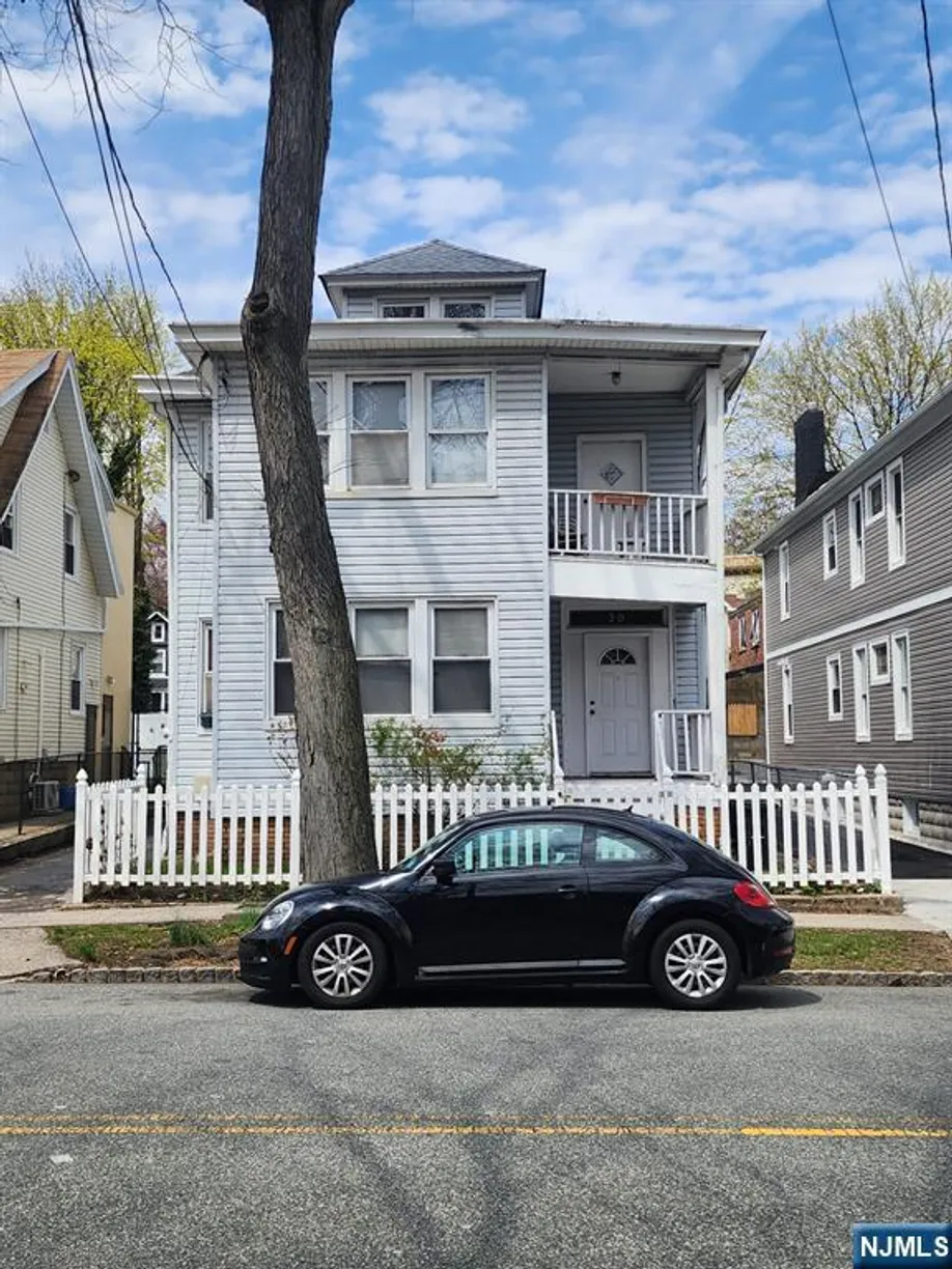 Jersey City/Hoboken Real Estate | View 20 Maple | 3 Baths