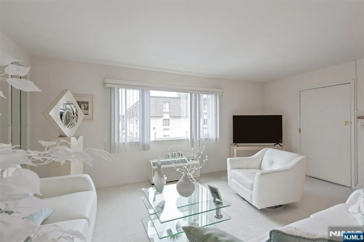 Jersey City/Hoboken Real Estate | View 46 Watsessing, A8 | 2 Beds, 1 Bath