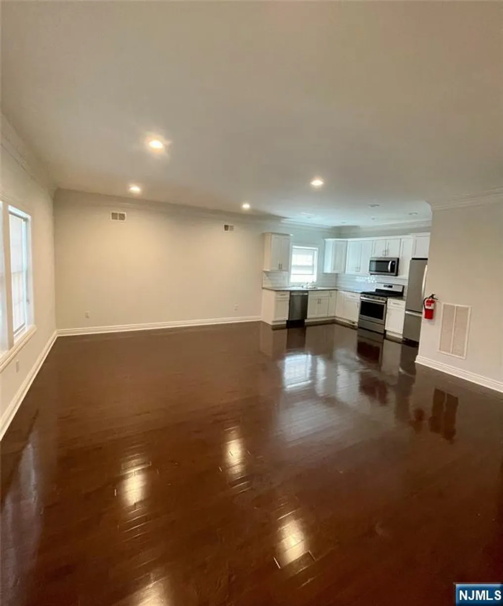 Jersey City/Hoboken Real Estate | View 6 Sotnick, A | Listing