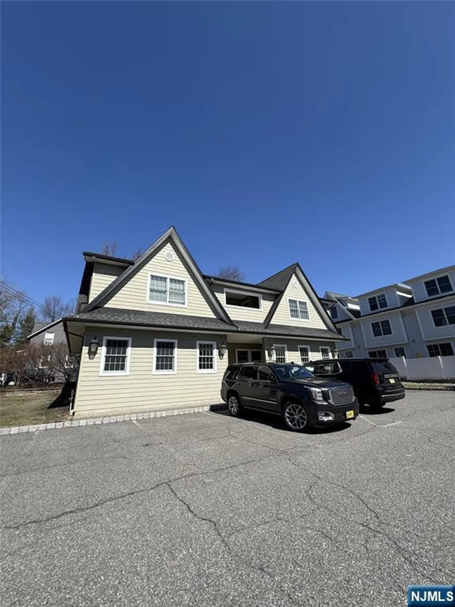 Bergen County Real Estate | View 11 Park, SUITE 1