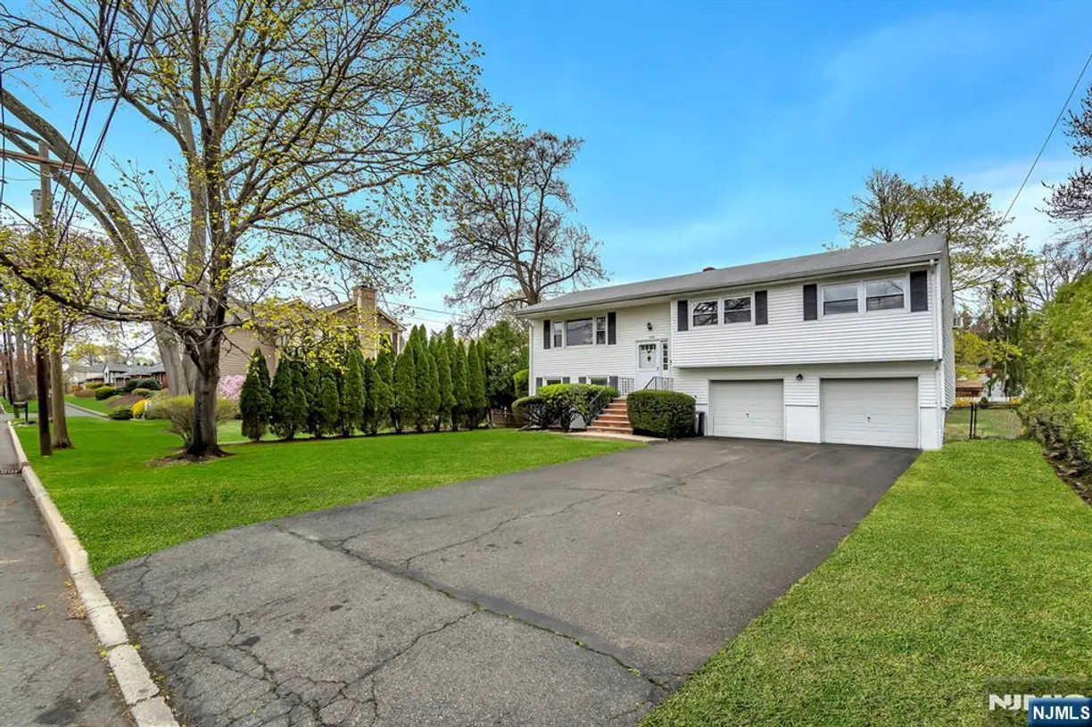 Bergen County Real Estate | View 168 Knickerbocker | Listing