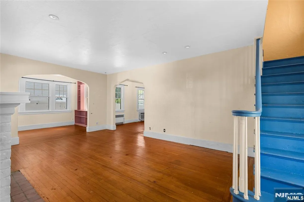 Bergen County Real Estate | View 486 Wyndham | Listing