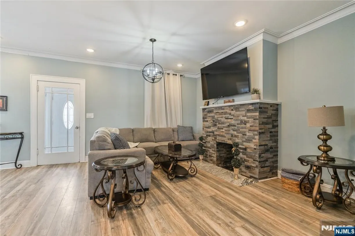 Jersey City/Hoboken Real Estate | View 139 30th | Listing