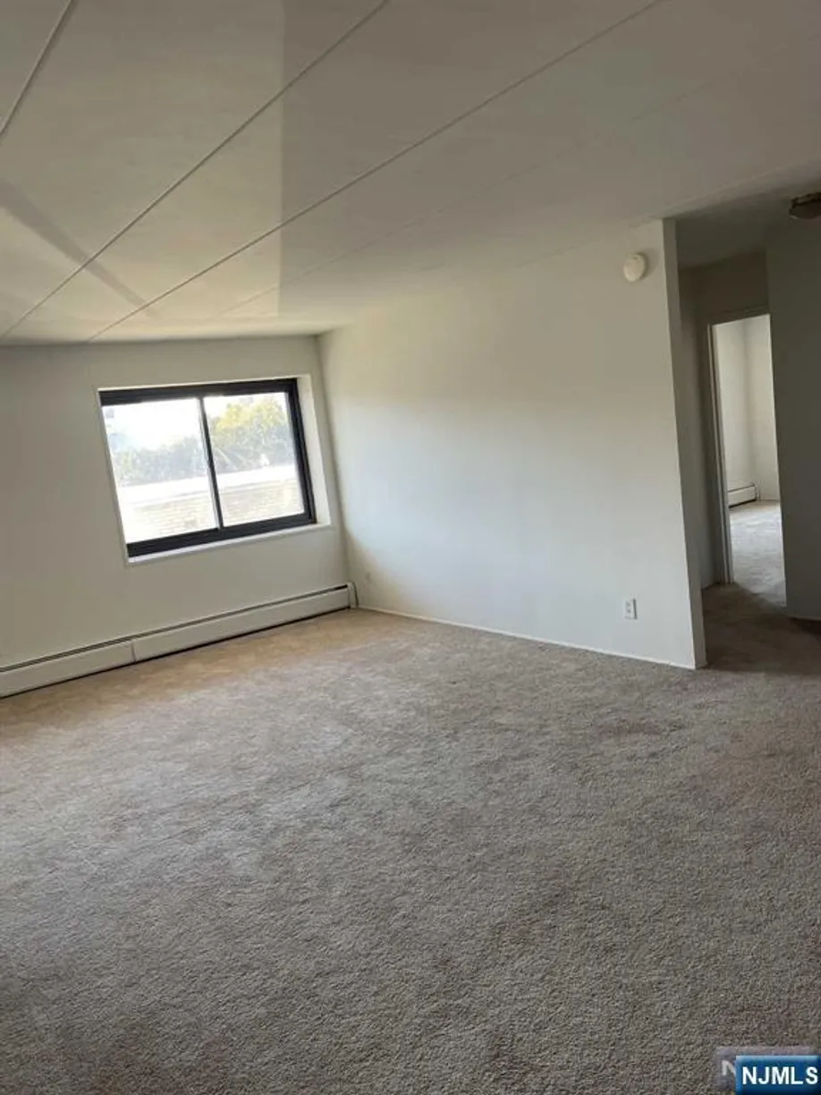 Bergen County Real Estate | View 77 Prospect, 2F | Listing