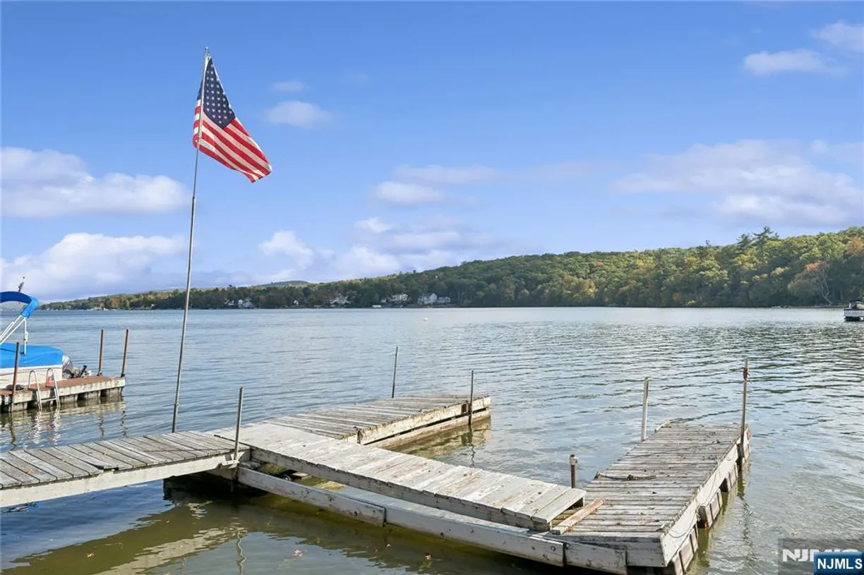 Jersey City/Hoboken Real Estate | View 1902 Greenwood Lake | Listing