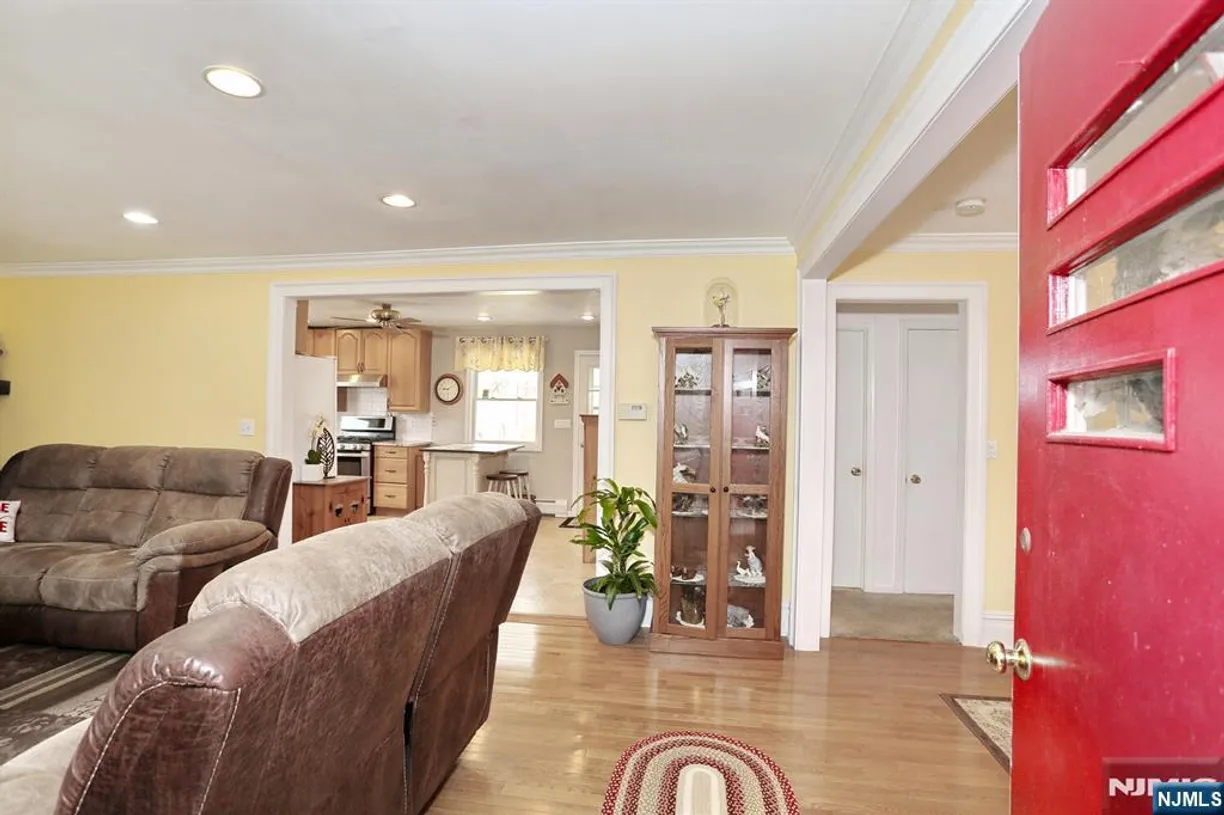 Jersey City/Hoboken Real Estate | View 480 Stonetown | Listing
