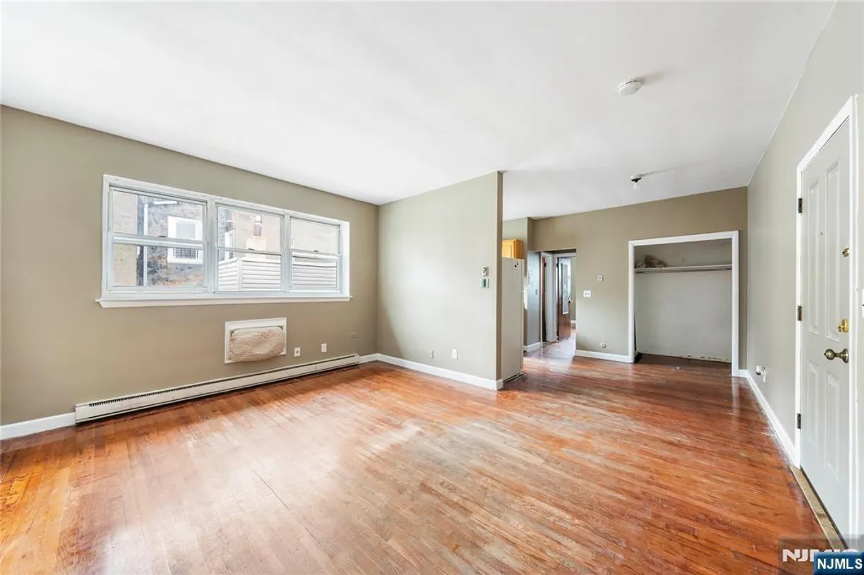 Jersey City/Hoboken Real Estate | View 711 18th, M | Listing
