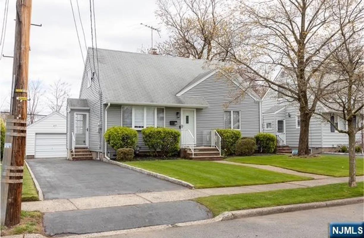 Jersey City/Hoboken Real Estate | View 28 Bromley | Listing