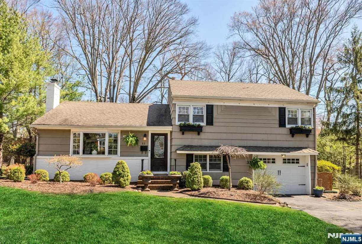 Bergen County Real Estate | View 33 Addison | 4 Beds, 1 Bath