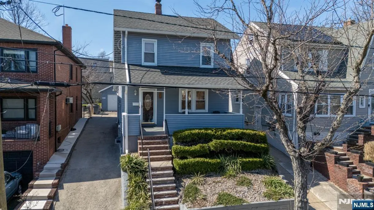 Jersey City/Hoboken Real Estate | View 51 Hughes | 3 Beds, 2 Baths