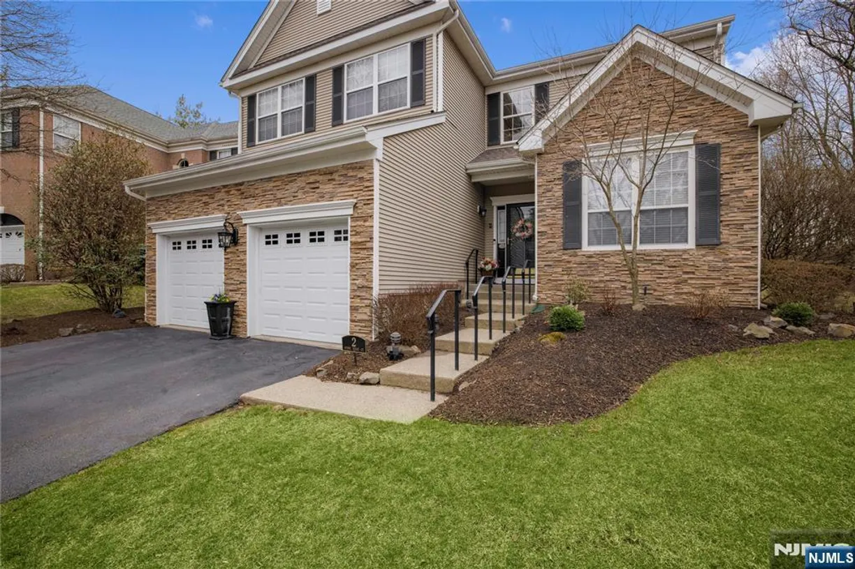 Jersey City/Hoboken Real Estate | View 2 Stone Ridge | Listing