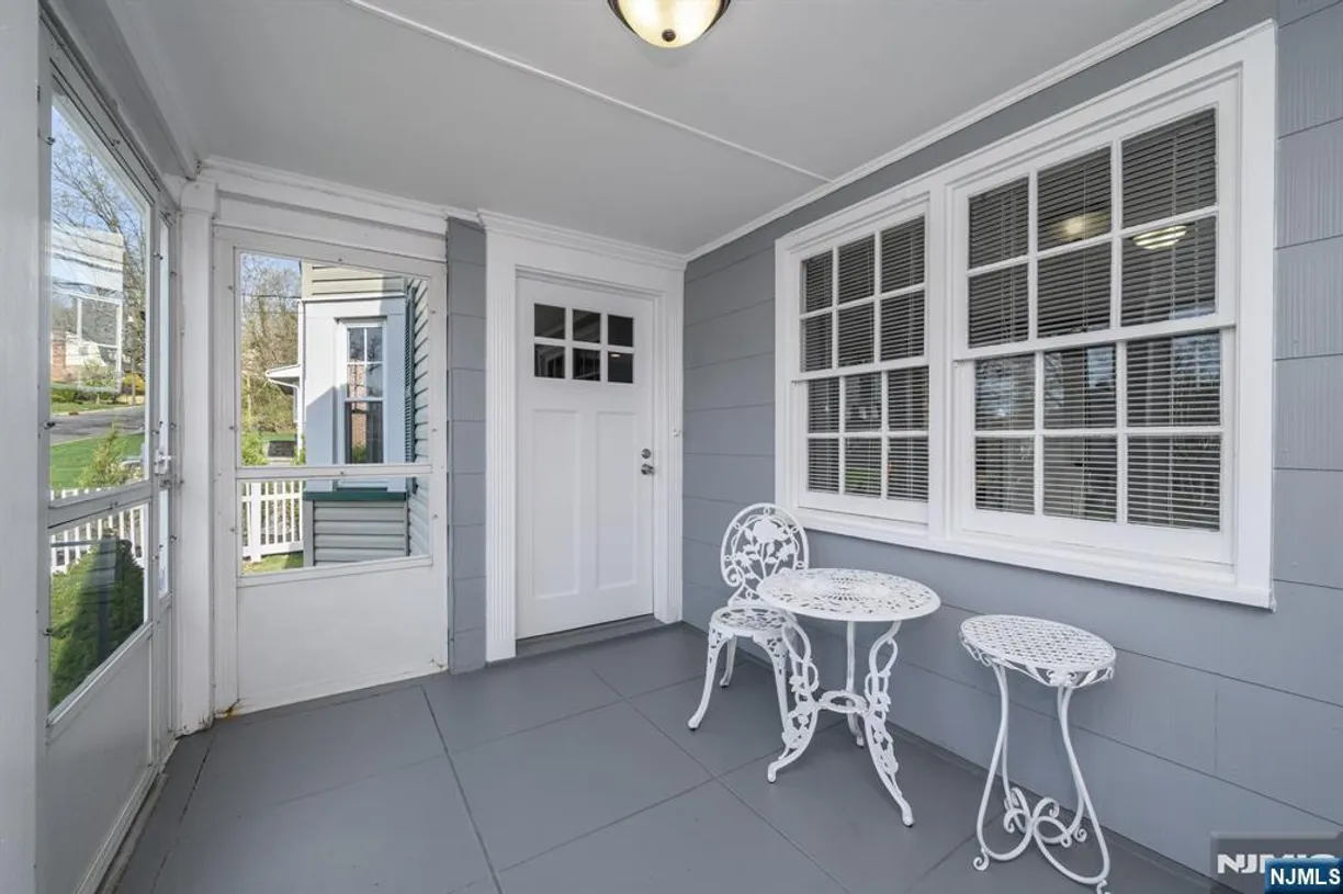 Jersey City/Hoboken Real Estate | View 102 Fairview | Listing