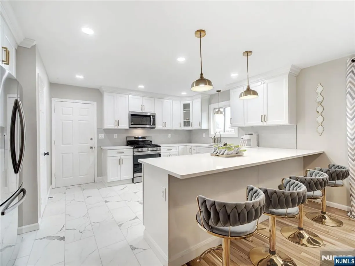 Jersey City/Hoboken Real Estate | View 393 White | 3 Beds, 1 Bath