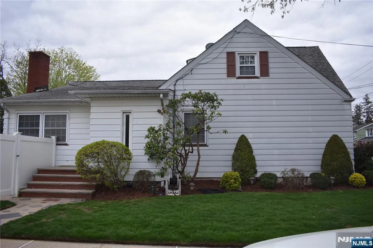 Bergen County Real Estate | View 30 Devon | Listing