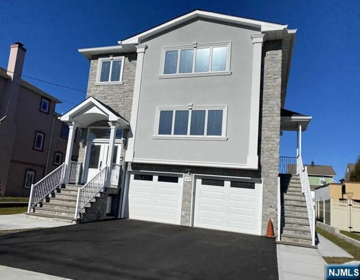 Bergen County Real Estate | View 419 2nd, 1 | 3 Beds, 2 Baths