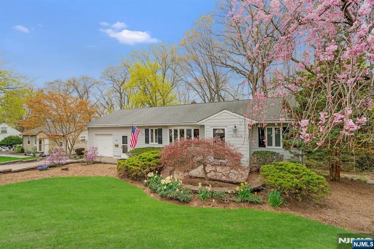 Bergen County Real Estate | View 196 Spruce | 3 Beds, 1 Bath
