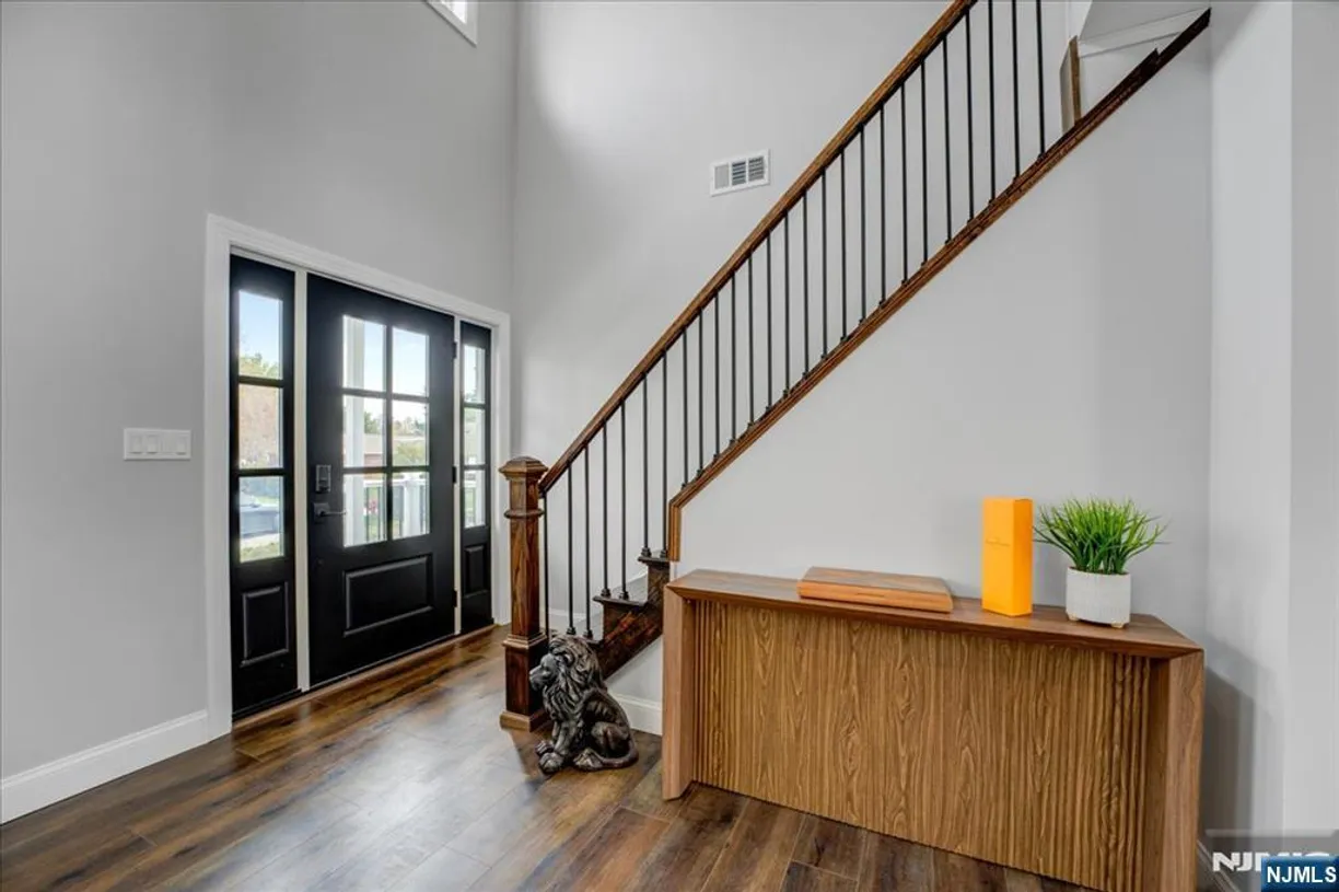 Jersey City/Hoboken Real Estate | View 39 Terhune | Listing