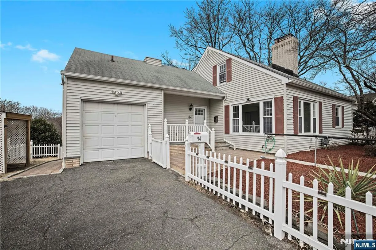 Jersey City/Hoboken Real Estate | View 94 Cedar | Listing