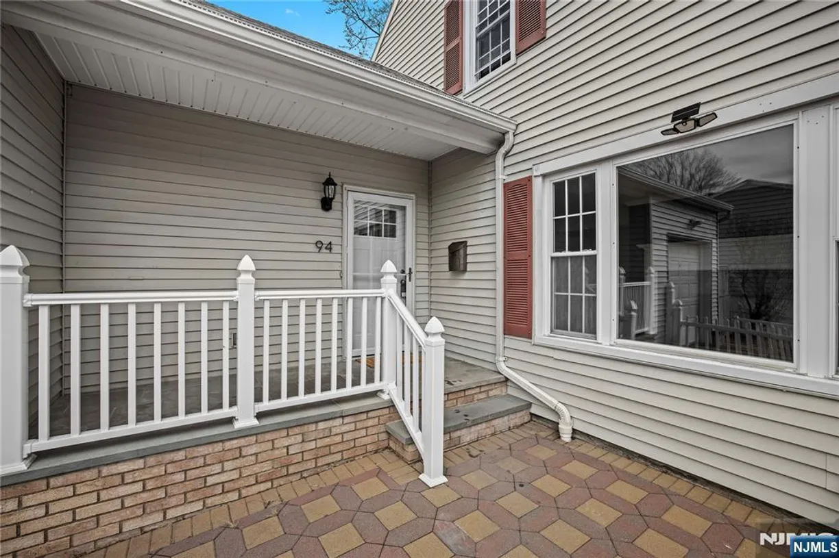 Jersey City/Hoboken Real Estate | View 94 Cedar | Listing