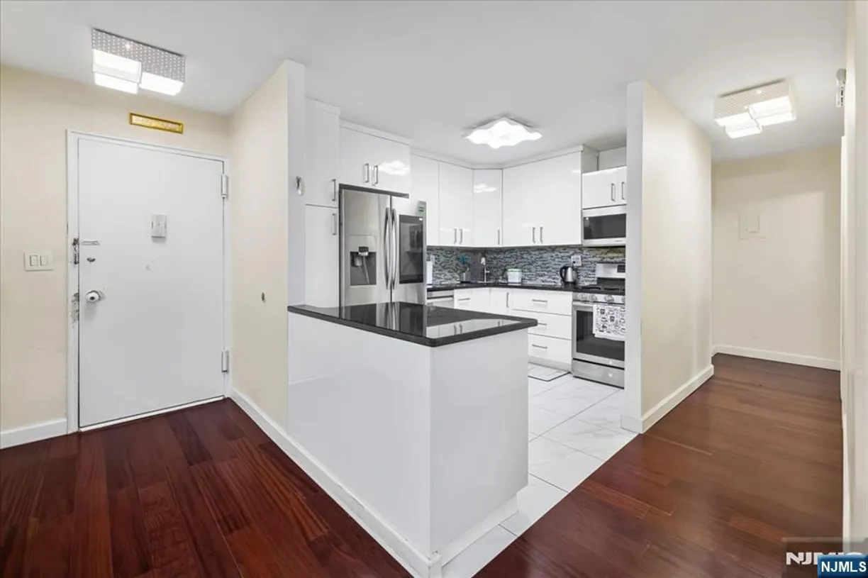 Bergen County Real Estate | View 2100 Linwood, 20B | Listing