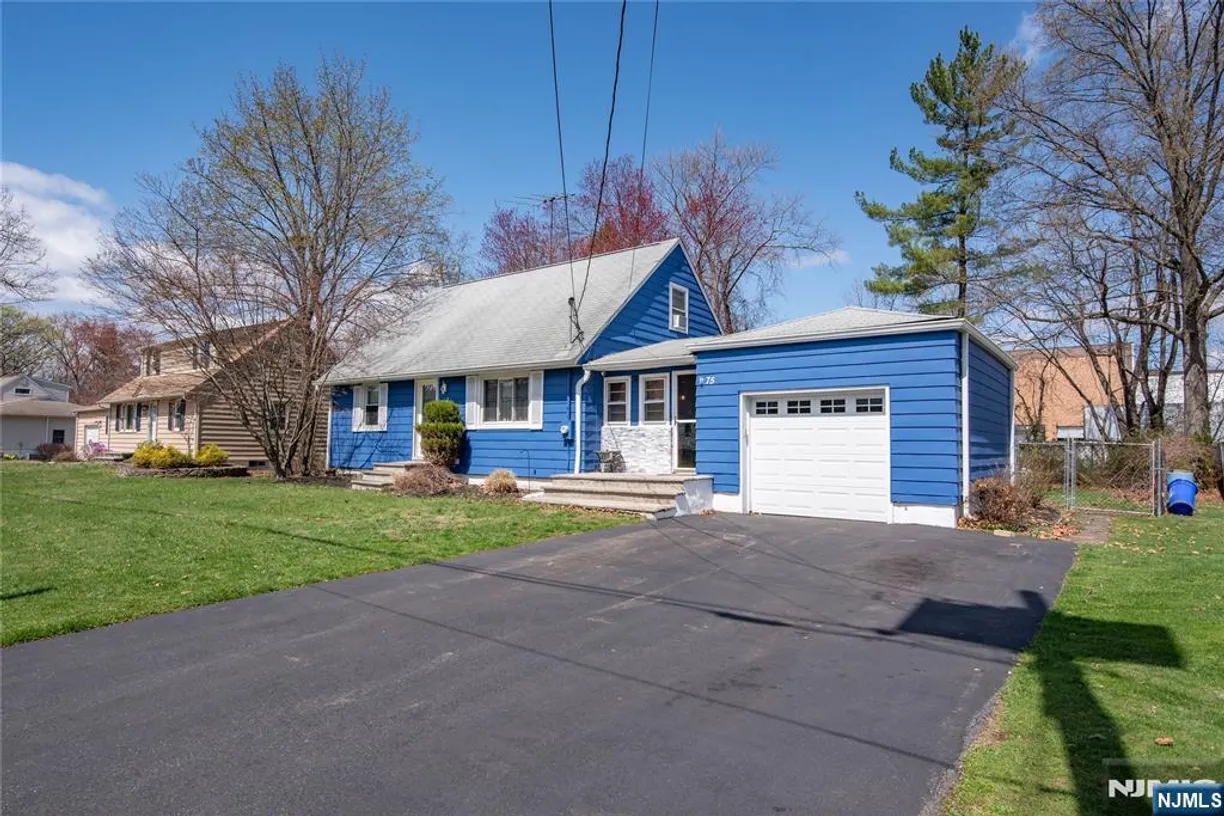 Jersey City/Hoboken Real Estate | View 75 Barnsdale | Listing
