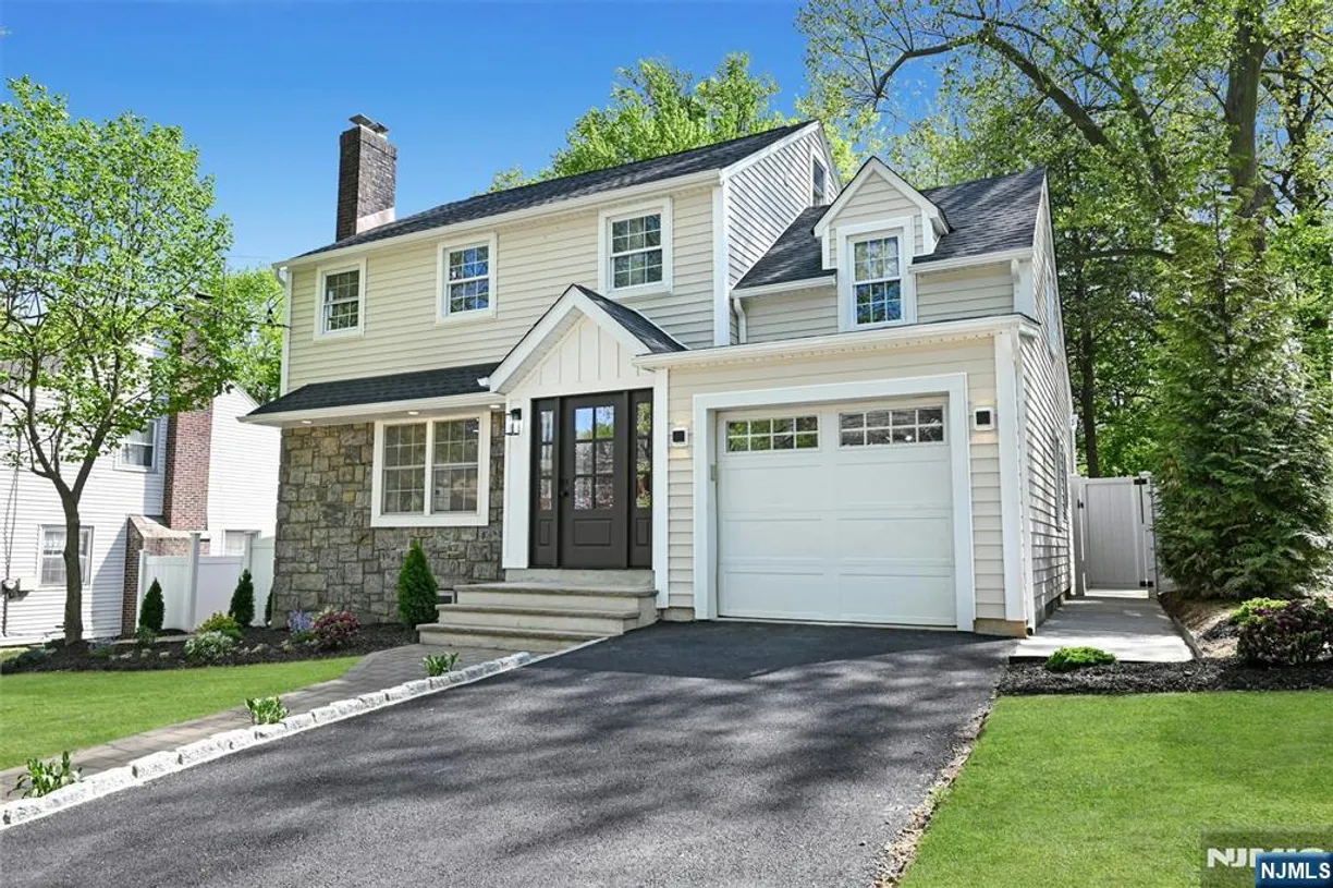 Bergen County Real Estate | View 84 Grayson | Listing