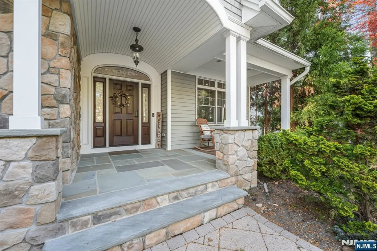 Jersey City/Hoboken Real Estate | View 334 Pines Lake | Listing