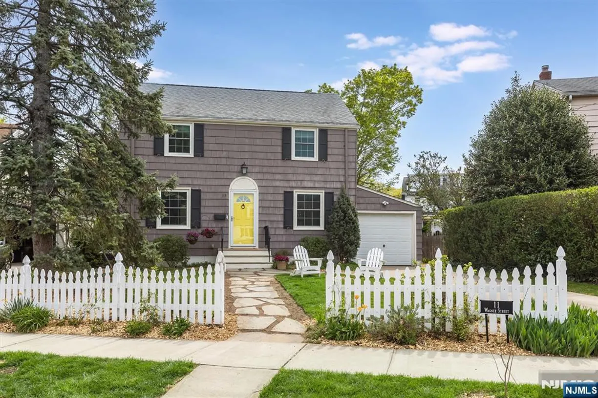 Jersey City/Hoboken Real Estate | View 11 Wagner | 3 Beds, 1 Bath